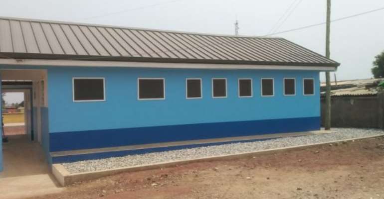 WaterAid handover GH¢800,000 composite toilet facility to La Wireless Schools