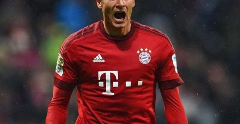 Lewandowski pens new Bayern Munich deal to 2021