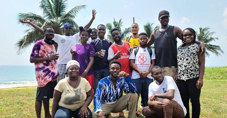 “Friends of Nature” urges companies to set funds to help fight proper sanitation on Ghana’s beaches.
