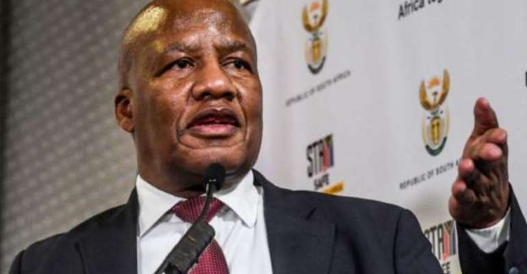 Top South African minister dies of Covid-related complication
