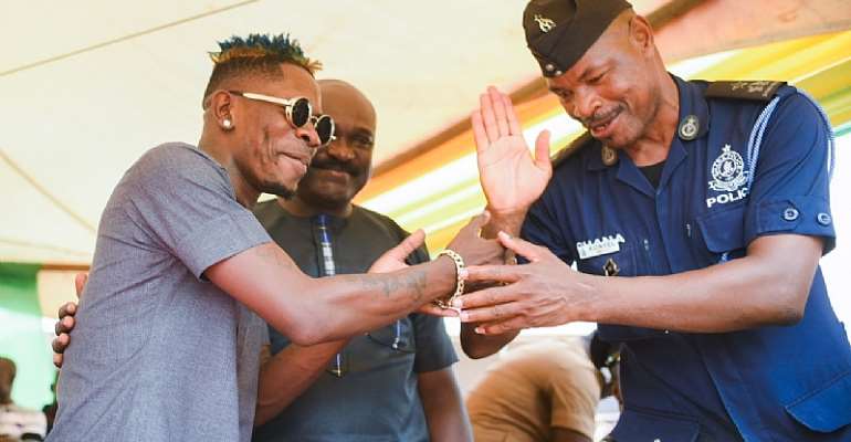 Shatta Wale Presents Ghc150,000 Worth Of Items To Farmers