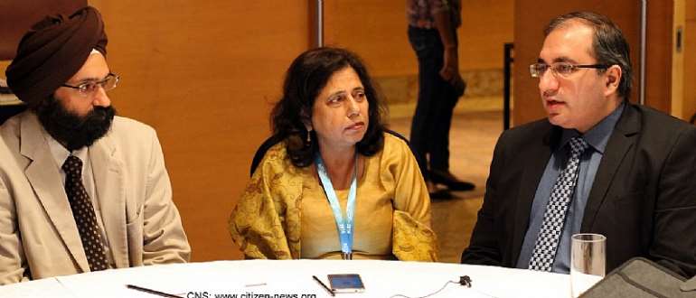 Dr Navneet Singh, PGIMER (L), Shobha Shukla, CNS (C) and Dr Marzi Mehta, surgical oncologist (R)