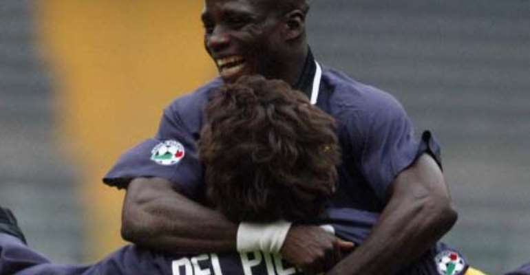 Stephen Appiah to join Arsenal