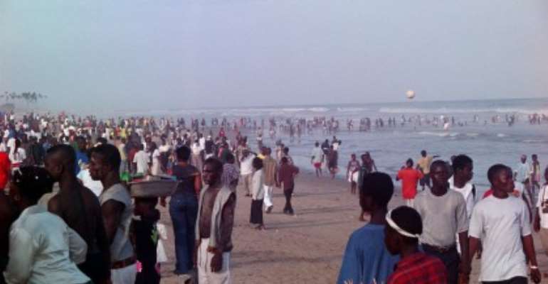 Holidaymakers mark Republic Day at beaches
