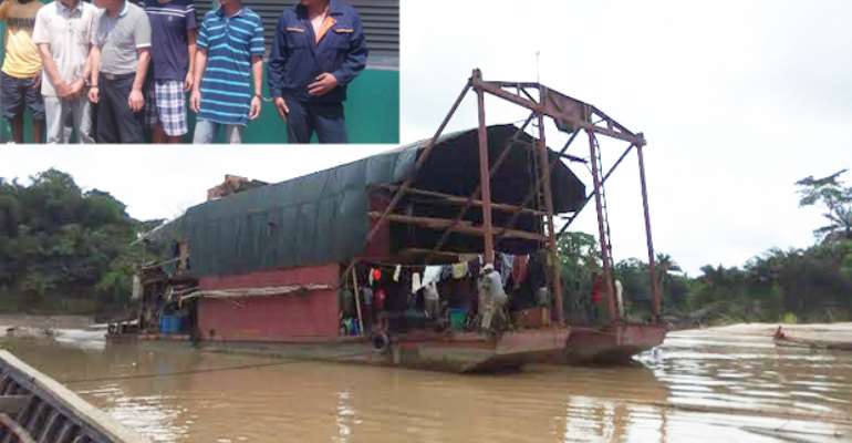 The structure which housed the Chinese on the river. INSET: The suspects