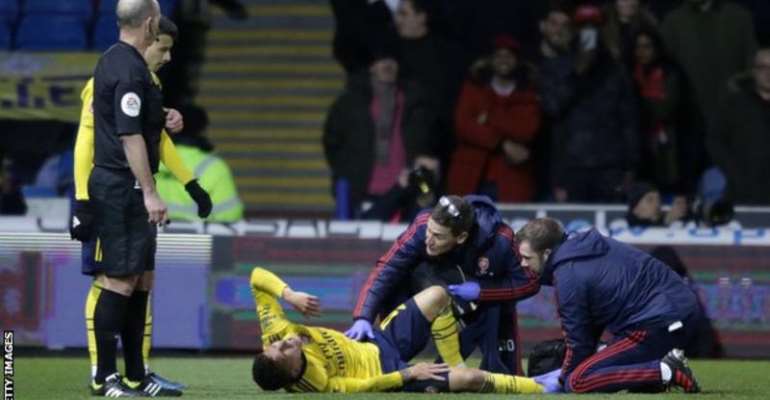 Arsenal confirm Lucas Torreira has fractured his right ankle