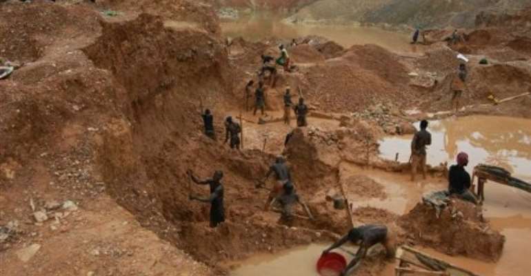 tarkwa-small-scale-mining-association-engaged-in-galamsey