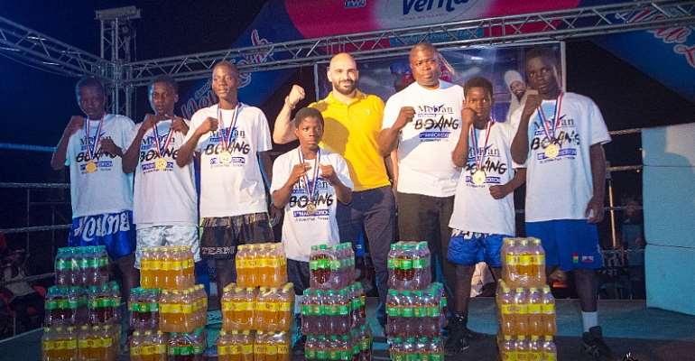 Ali (4th L) Ghana Boxing Federation Boss George Lamptey And Some Of The Boxers