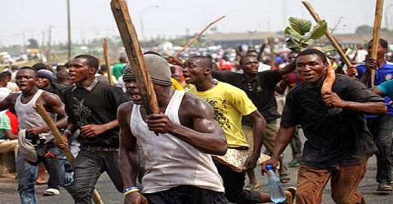 Nigeria: Only Fools Die For Looters!