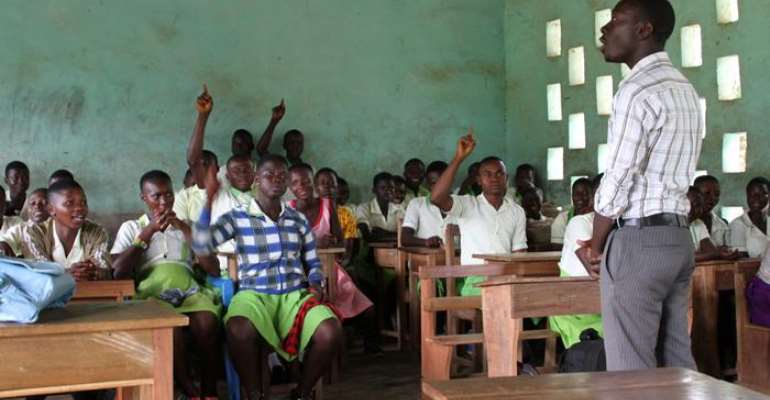 Failure to register for license means disqualification — Teachers told