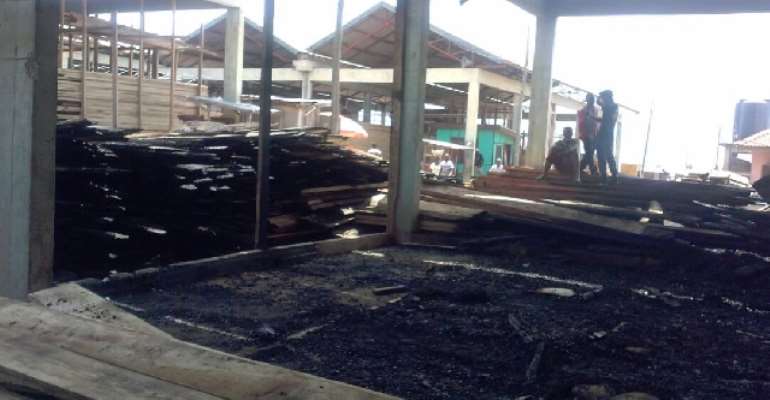 A/R: Fire destroys 10 shops at Sokoban Wood Village in Kumasi