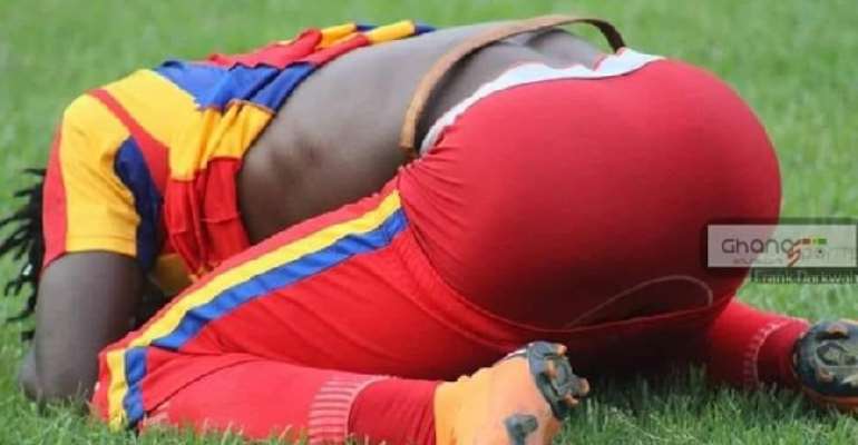 Hearts Striker Spotted Wearing 'Juju' Amulet; So What?