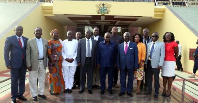 Health Minister: Gov't Can't Ban Appointees From Flying For Medical Treatment