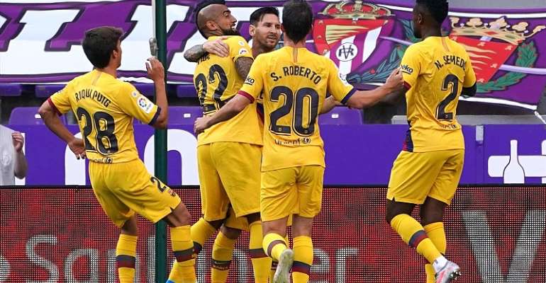 Barcelona celebrate Arturo Vidal's goal against Real Valladolid
Image credit: Getty Images