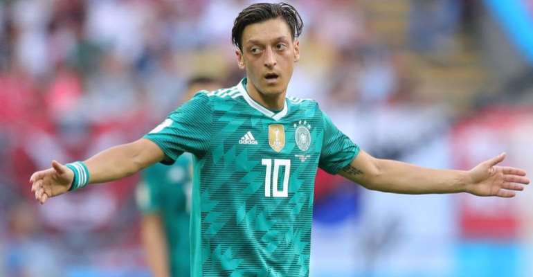 Mesut Ozil's Agent Responds To Bayern President Uli Hoeness Critcism