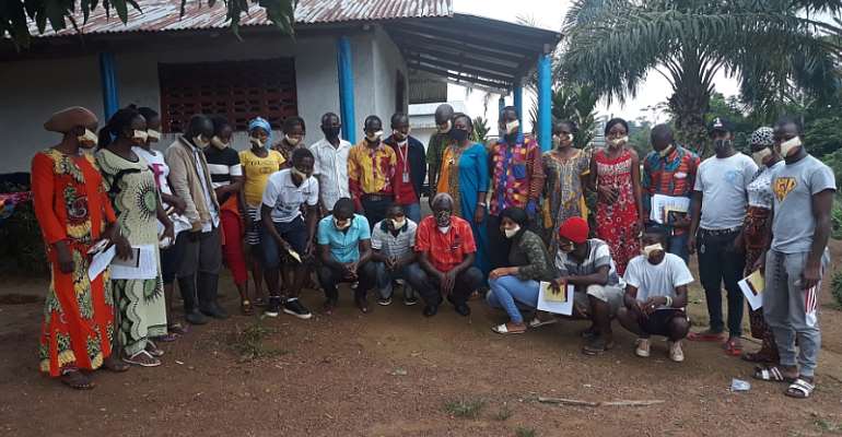 Participants with NACUL staff at the training in Klay