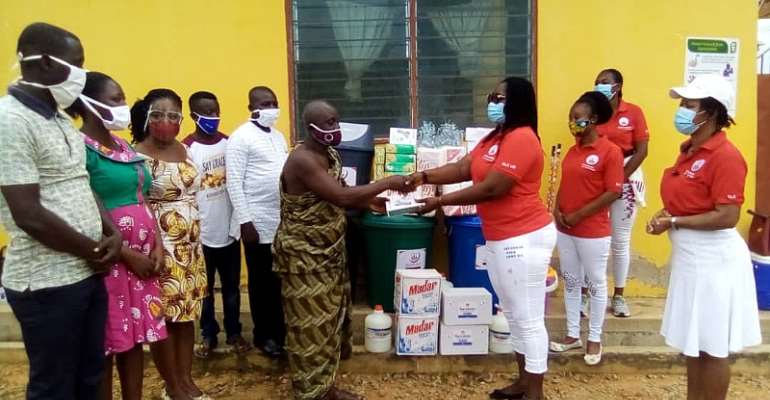 Elite Ladies Club Donates PPEs To Gomoa Aboso CHIPS Compound
