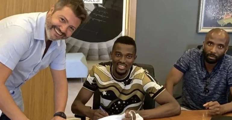 Besiktas Complete Bernard Mensah Signing