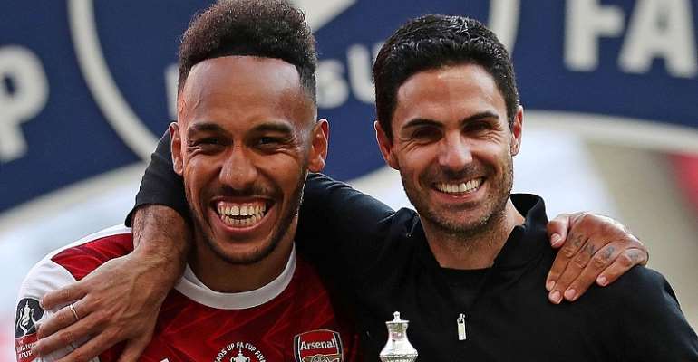 PIERRE-EMERICK AUBAMEYANG AND MIKEL ARTETA
IMAGE CREDIT: GETTY IMAGES