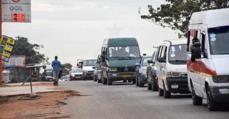 Police impound 10 vehicles for flouting road traffic regulations