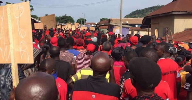 Group Threatens 'Kum Y3n Preko' Demo Against Statistical Service Over Unpaid Allowance