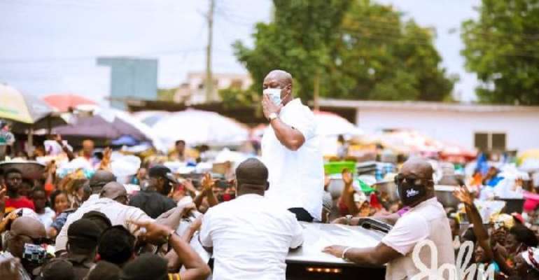 Wa Residents Give Mahama Ecstatic Welcome