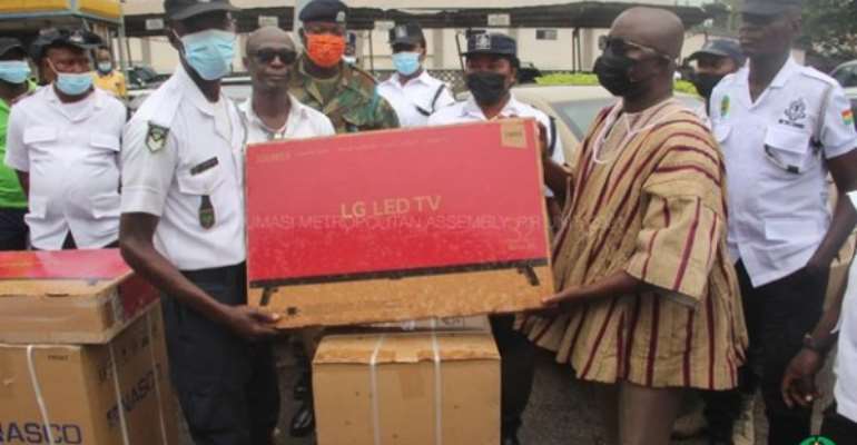 Demonstrate diligence and honesty in your work – Outgoing KMA boss to metro guards