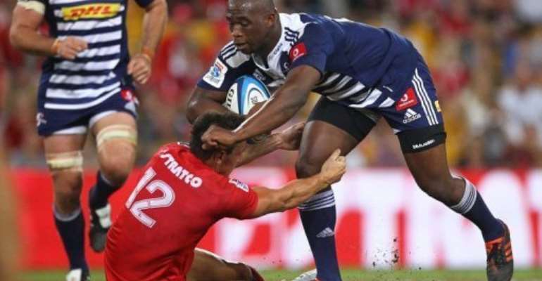 Western Stormers' Siya Kolisi (R) returns to blindside flanker. By Patrick Hamilton (AFP/File)