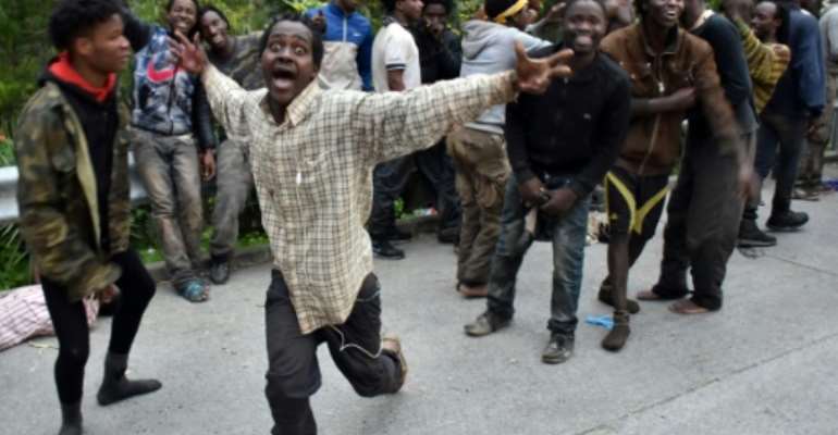 Hundreds of migrants storm Spain's Ceuta fence