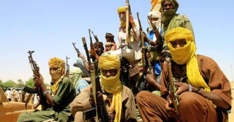 Rebels withdraw from Sudan railway town