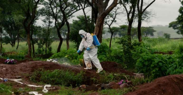 The government has defended its decision to limit funeral rites, pointing to the worsening coronavirus outbreak. By Jekesai NJIKIZANA (AFP)