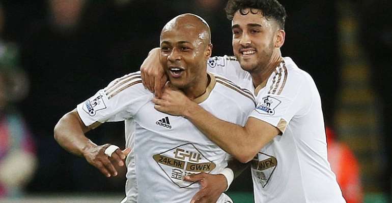 Andre Ayew celebrating his goal
