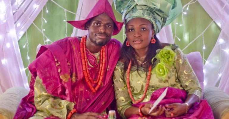 VIDEO DIRECTOR MEX GETS MARRIED