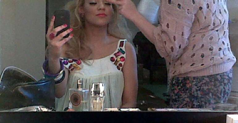 Check Out Model Sarah Ofili....'Killz'