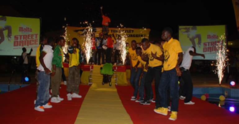 Some of the dancers showing their skills