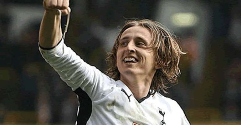 Luka Modric: Real Madrid sign midfielder from Tottenham