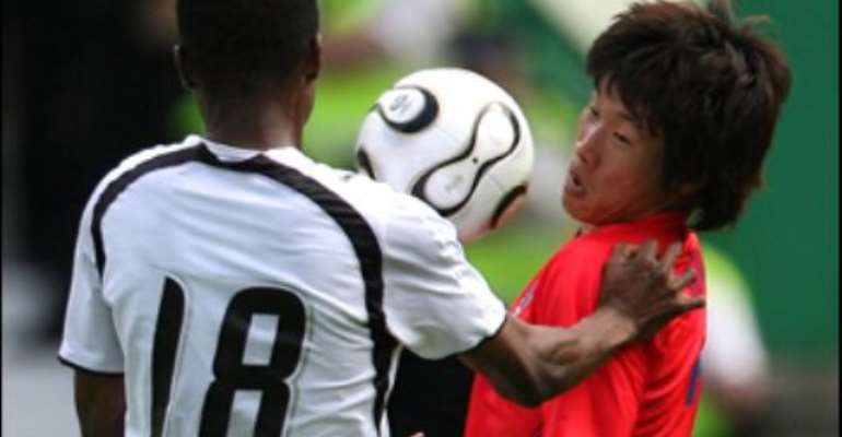 Africans Show Poise in Controlling Match(Ghana Dominates Korea in Last Warm-up)