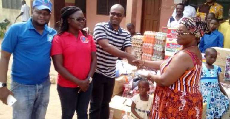 Cuban-trained graduates donate to CILIA Orphanage