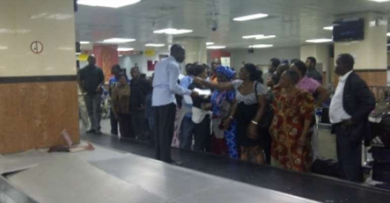 At Gatwick Airport, Air Nigeria Asks Passengers To Donate £40 Each To Buy Fuel For Flight To Lagos