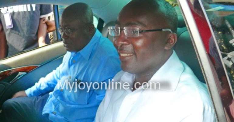 Nana Akufo-Addo (L) is likely to go with Dr Bawumia (R)