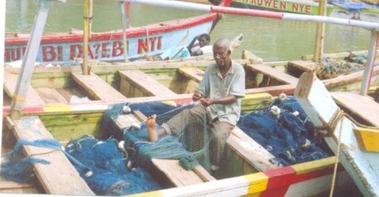 Fishermen swear oath against illegal fishing methods