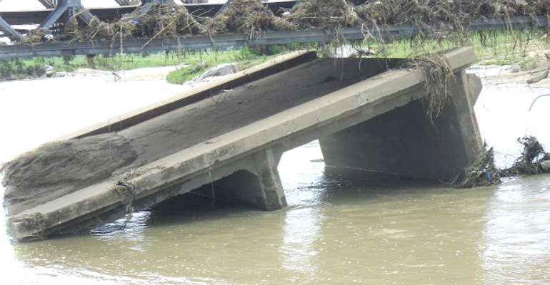 Kulungugu bridge nears collapse