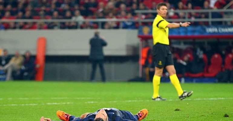 Video: Moyes woes continues: Olympiacos 2-0 Man United