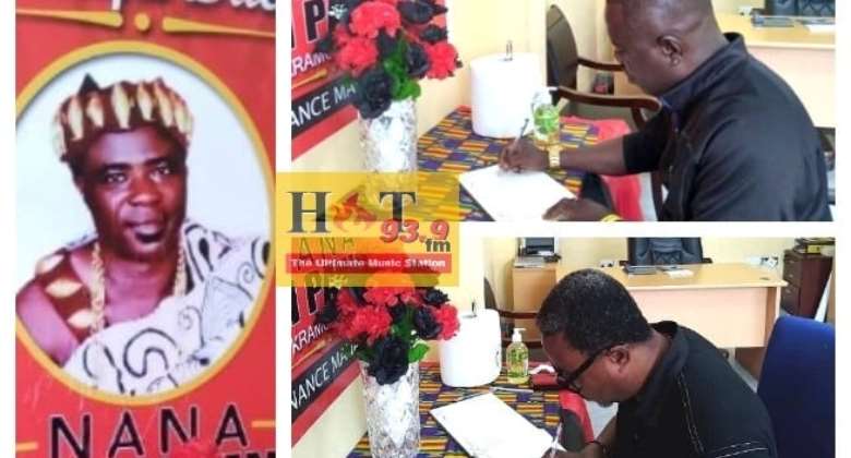 Hot FM Opens Book Of Condolence For Murdered Finance Manager