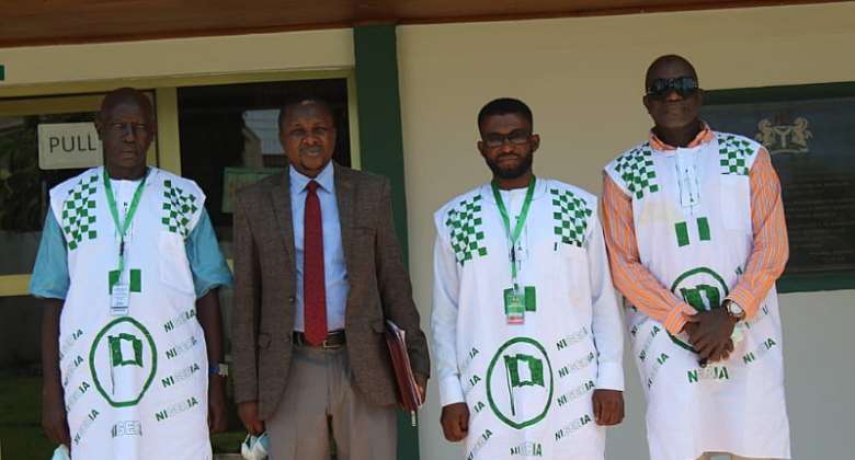 Amb.Hamza second, left with the officials of the Nigeria Football Supporters' Club-Ghana Chapter who visited him in his office
