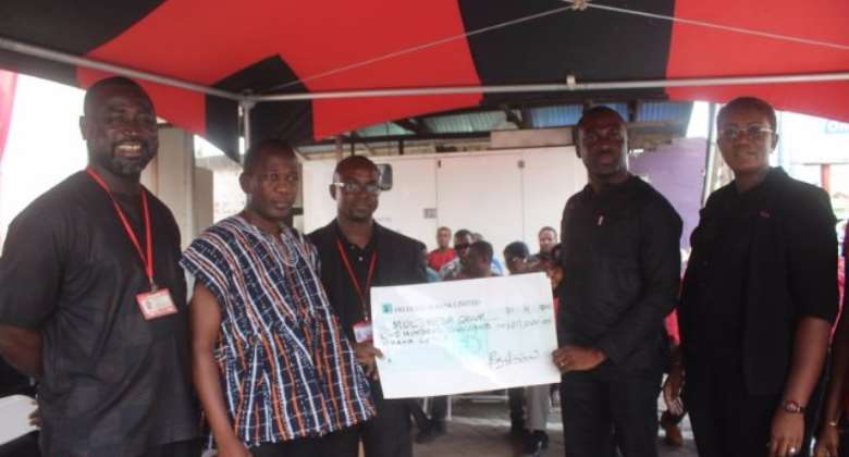 GLICO Presents GHC100,000 From KABA's Life Insurance
