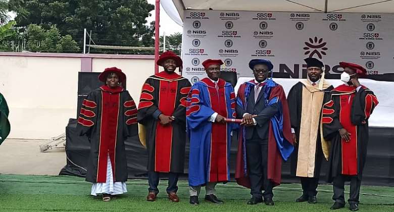 Apply data research into decision making — Omnibsic Director to NIBS graduates