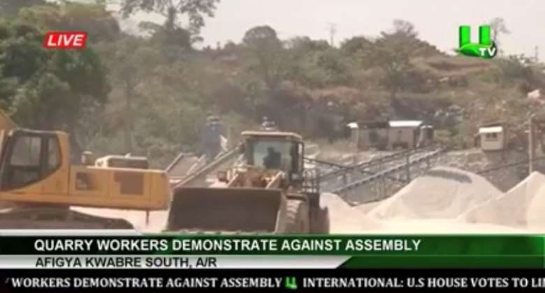 Quarry Workers Protest Against Afigya Kwabre South Assembly