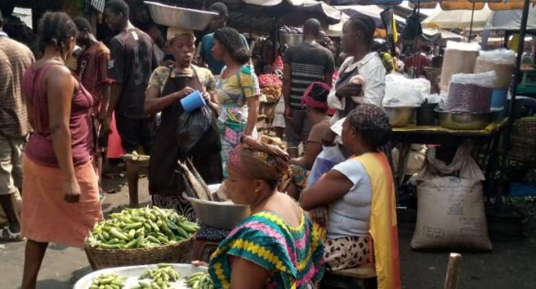 Traders in Kasoa market disregard covid-19 protocols