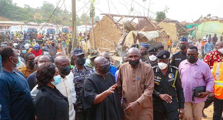 Bawumia hands over 13 tonnes of relief items to victims of Bogoso explosion